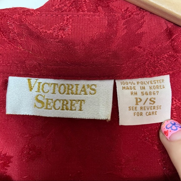 Vintage Victoria’s Secret Red Paisley Sleep Shirt Women’s Size Small - Picture 7 of 9